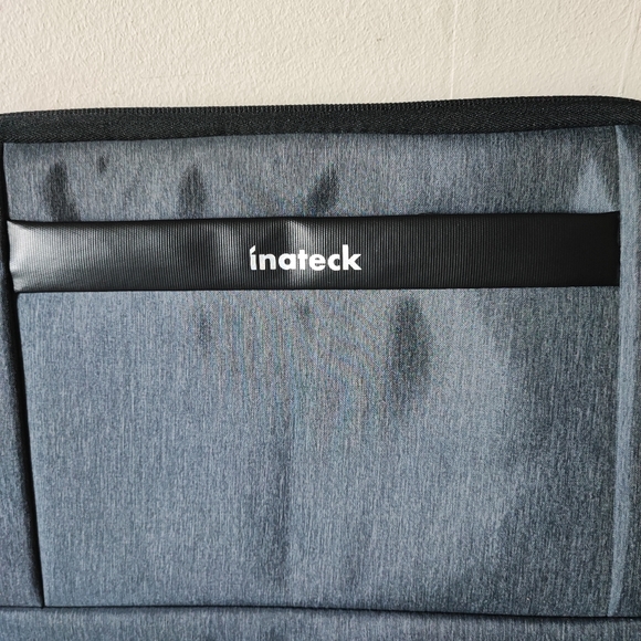 Inateck Laptop iPad Tablet Sleeve Charcoal Color Padded Minky Lined RED BANNER - Picture 3 of 6